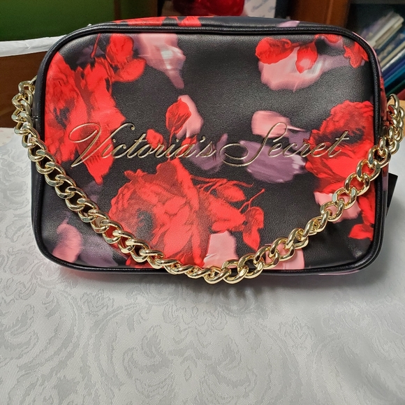 Victoria's Secret Handbags - **HOST PICK**Victoria Secret Floral Cross Body Bag! BRAND NEW!